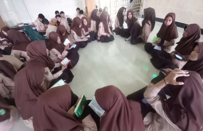 MAN 1 Kebumen Sukseskan Program Indonesia Khataman Al-Quran dengan 69 Majelis