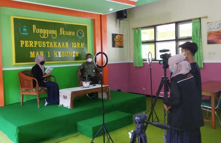 Eskul Jurnalistik MAN 1 Kebumen Gelar Wawancara Eksklusif  Bersama Kakankemenag Kabupaten Kebumen