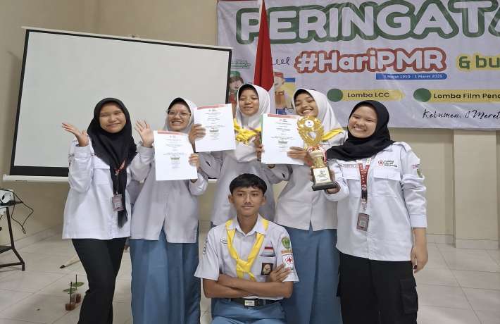 Tim MAN 1 Kebumen Rebut Juara 2 Lomba Cerdas Cermat PMR Tingkat Kabupaten