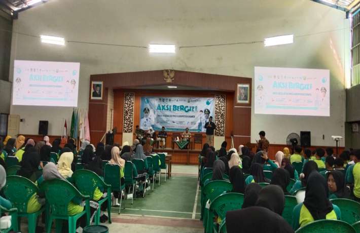 Aksi Bergizi Dinkes dan DPRD Jateng di MAN 1 Kebumen