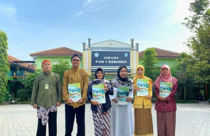 Peringati Hari Kartini MAN 1 Kebumen Nobatkan Tiga Guru Perempuan Sebagai Agen Perubahan