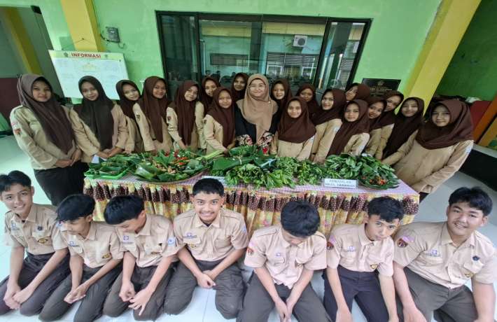 Wujudkan Komitmen Adiwiyata Siswa Kelas X MAN 1 Kebumen Gelar Program Ko Kurikuler Green Harmony MANSA