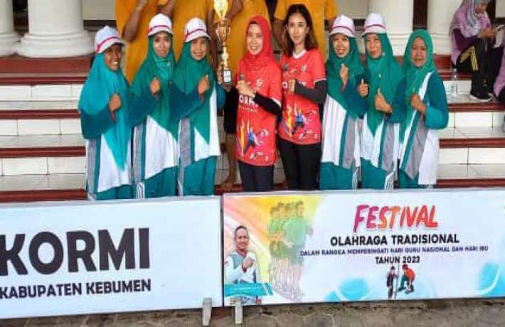 Sambut HGN Tim Guru MAN 1 Kebumen Rebut Juara dalam Festival Olahraga Tradisional Kabupaten
