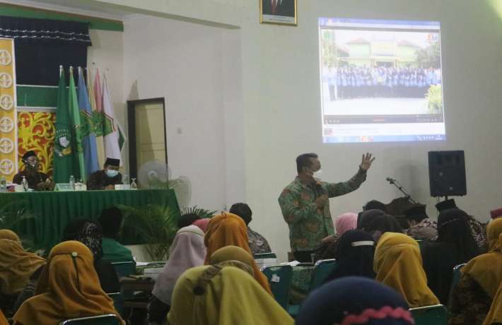 Hadapi UM dan UAMBN 2021_2022 KKMA Kabupaten Kebumen adakan Workshop Sharing Pembuatan Kisi-kisi dan Soal