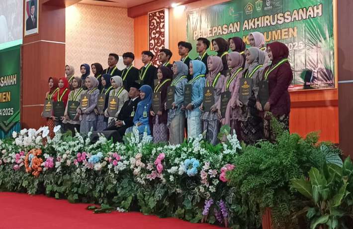 MAN 1 Kebumen Ukir Sejarah Lebih dari Separuh Siswa Kelas XII Lolos PTN Jalur Undangan