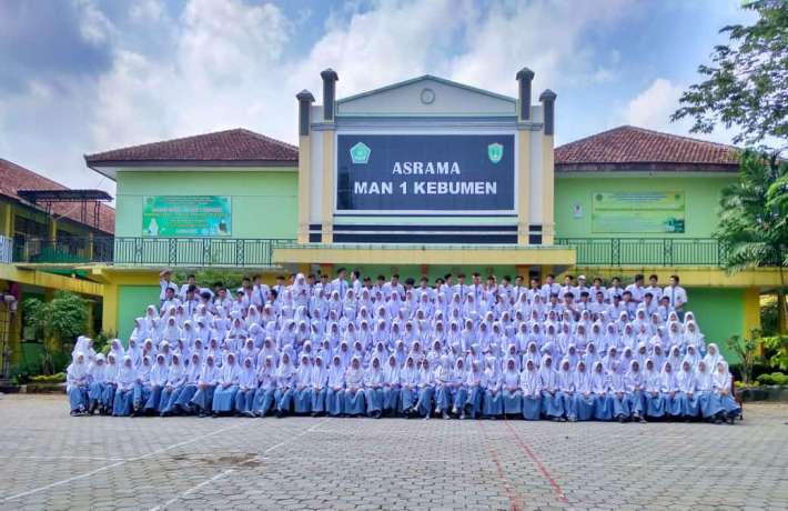 Kembali Ukir Prestasi Ratusan Siswa MAN 1 Kebumen Diterima di PTN Favorit