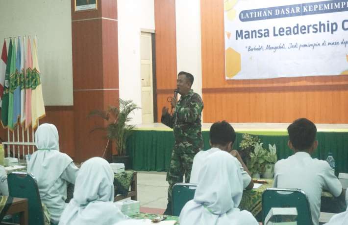 Tumbuhkan Jiwa Kepemimpinan Pengurus OSIS MAN 1 Kebumen Adakan LDK