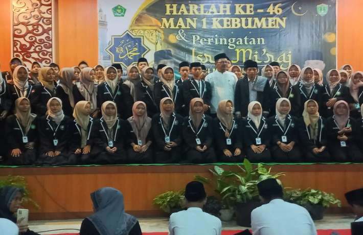 Harlah ke46 MAN 1 Kebumen Usung Tema Wujudkan Madrasah Mandiri Taqwa dan Berprestasi