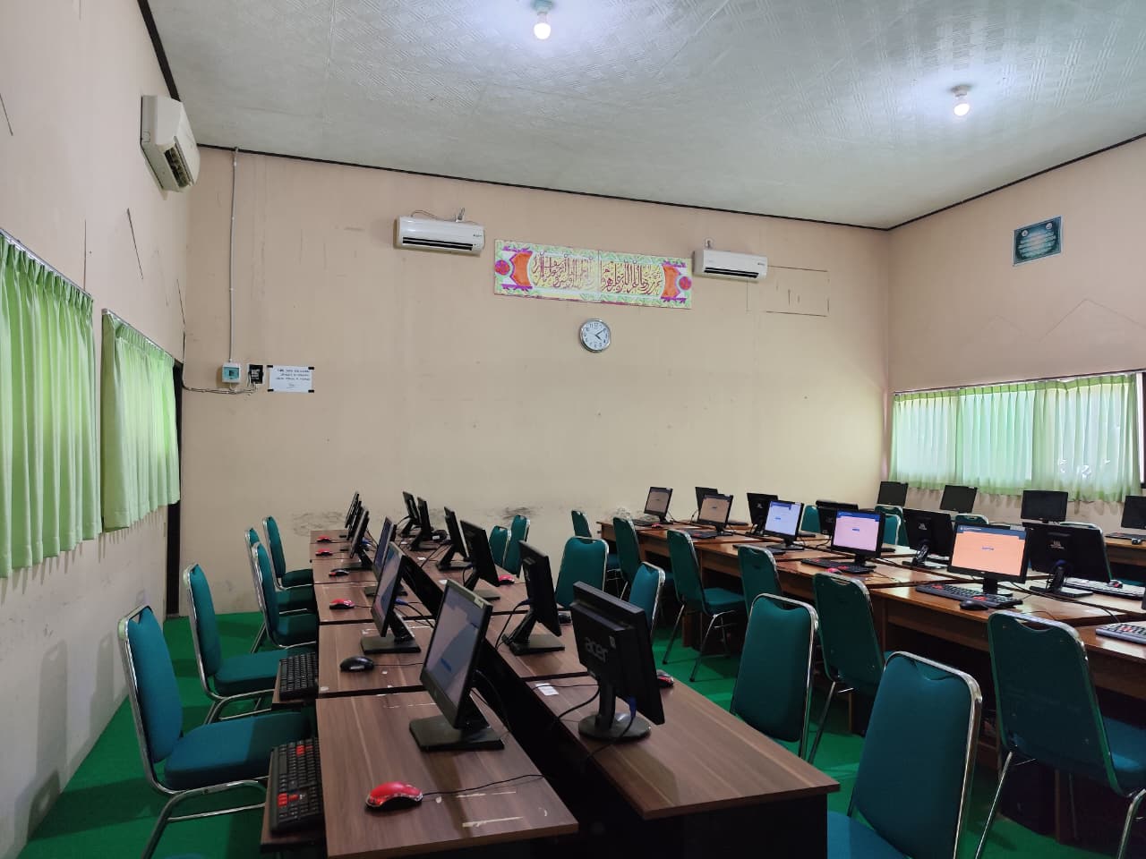 Lab Komputer MAN 1 Kebumen